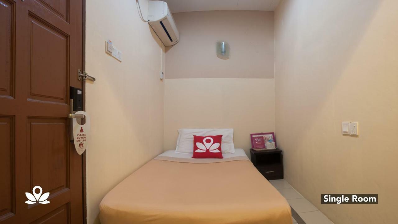 Zen Rooms Golden Star Куантан Экстерьер фото